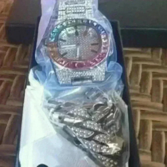 Colorful Rhinestone watch and bracelet set - Picture 6 of 6